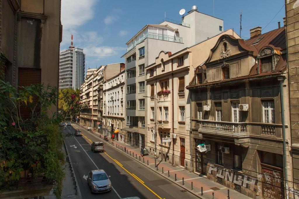 City Center Apartment With Balcony 베오그라드 외부 사진