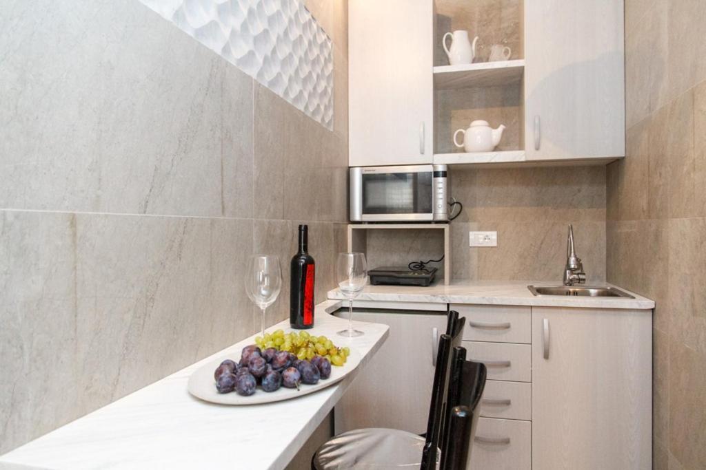 City Center Apartment With Balcony 베오그라드 외부 사진