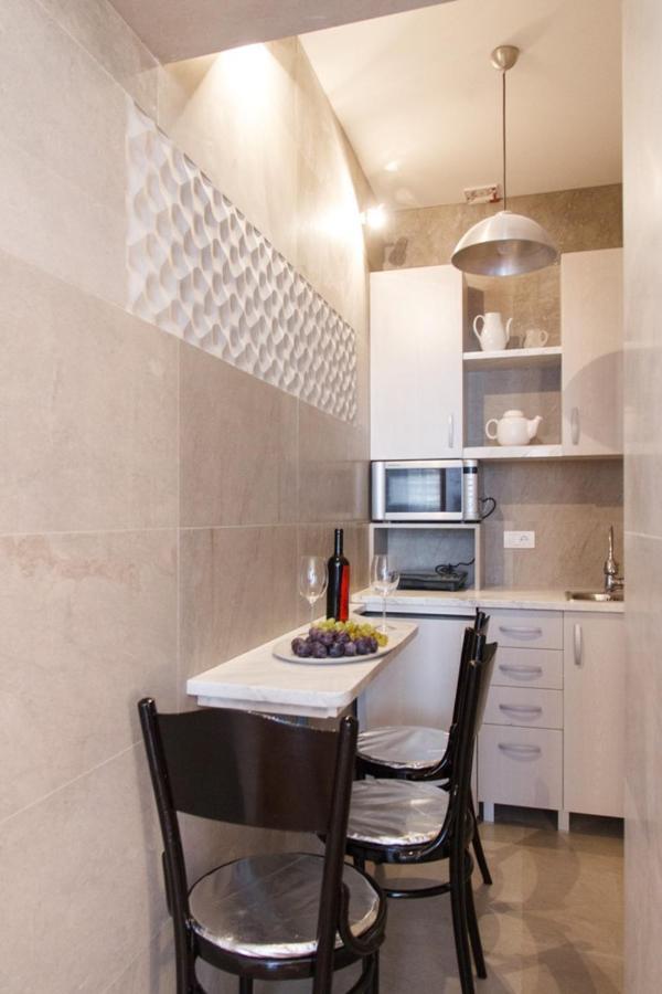 City Center Apartment With Balcony 베오그라드 외부 사진