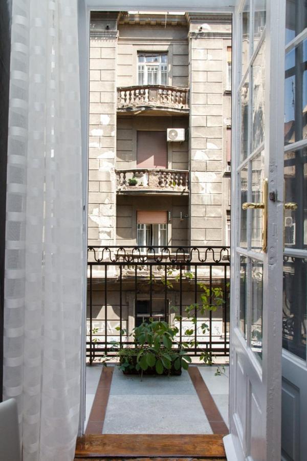 City Center Apartment With Balcony 베오그라드 외부 사진
